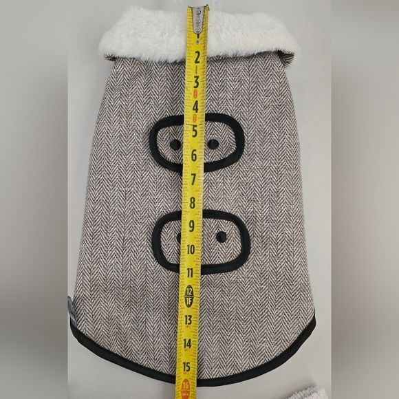 6 Sweater Coat Clothes For MEDIUM  Dog 12/14 Pound Warm Clothing Good CONDITION - Picture 5 of 16